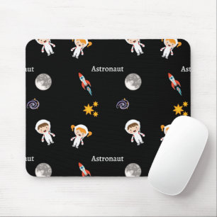 Astronautenberufsmuster auf schwarz mousepad