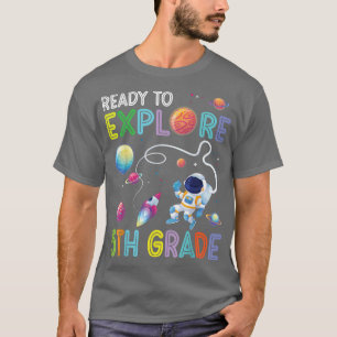 Astronautenschüler kehren zur Schule zurück und kö T-Shirt