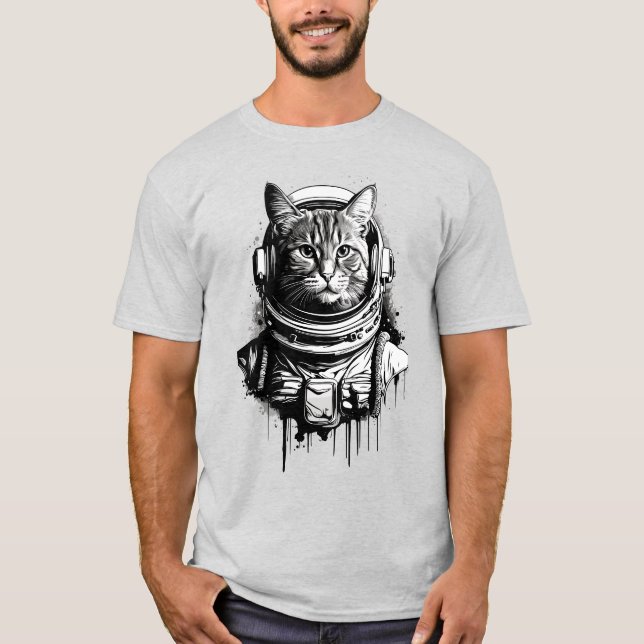 Astronautin Cinett Art T-Shirt (Vorderseite)