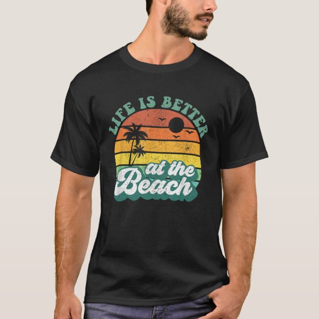 At The Beach Tropical Retro Sunset Palm Trees T-Shirt (Vorderseite)