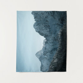 Atemberaubende Berge und Fichtenwälder Wandteppich