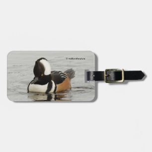 Atemberaubende Merganser-Ente am Teich Gepäckanhänger