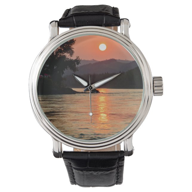 Atemberaubender Sonnenaufgang über dem Fluss Katun Armbanduhr (Vorderseite)