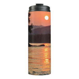 Atemberaubender Sonnenaufgang über dem Foto des Fl Thermosbecher