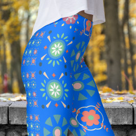 Atemberaubendes blaues skandinavisches Folkloremus Leggings