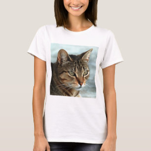 Atemberaubendes Tabby Cat Close Up Kunstportrait T-Shirt