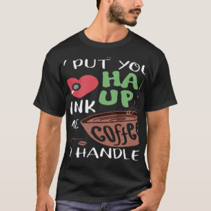 Atemtherapeut wirft Ihnen einige Schrott auf T-Shirt