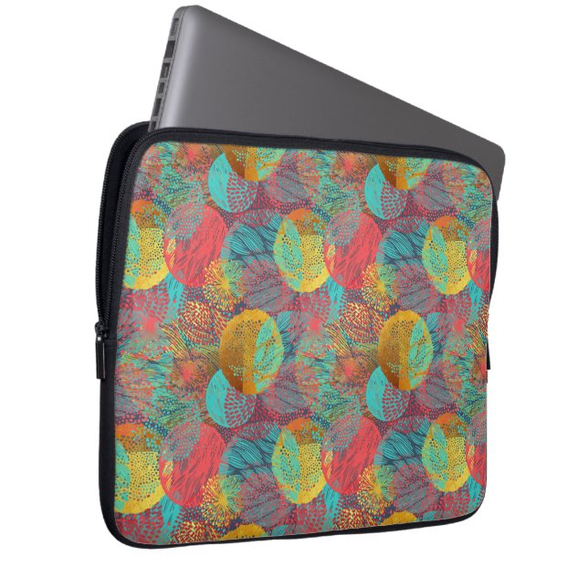 Ätherische goldene Blüten - Nahtlose Blumenharmoni Laptopschutzhülle (Vorne Rechts)