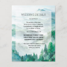 Ätherische, grüne und weiße, durchsichtige Berge