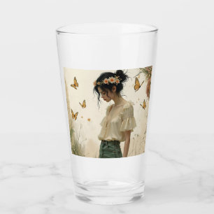 Ätherisches Mädchen mit Schmetterlingen in der Nat Glas