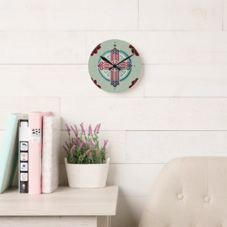 Äthiopisches Cross-Design-Drehkissen Runde Wanduhr