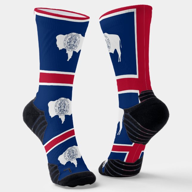 Athletic Crew Sock mit der Flagge von Wyoming, USA Socken (Gewinkelt)