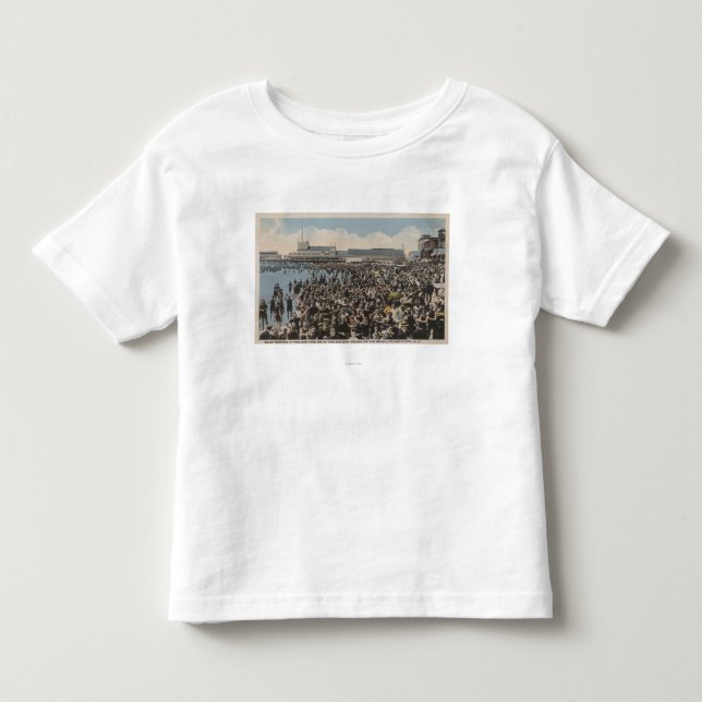 Atlantic City, NJ - Feiertags-Menge am Strand Kleinkind T-shirt (Vorderseite)
