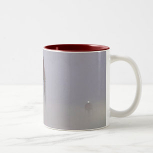 Atlantis STS-115 nebeliges foll-out für Zweifarbige Tasse
