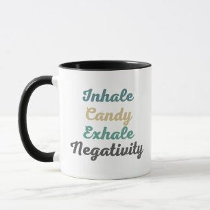 Atmen Sie die Tasse und Cups der Candy Exhale aus.