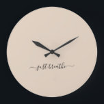 Atmen Sie einfach beige schwarze, elegante Skripty Große Wanduhr<br><div class="desc">Moderne Yoga-Uhr mit schicken beigen Hintergründen und elegantem,  weißem Schriftsatz mit dem Zitat "Atmen".</div>