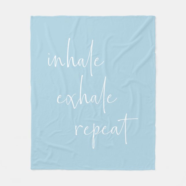 Atmen Sie Exhale Inspiration Zitat Minimalistisch  Fleecedecke (Vorderseite)