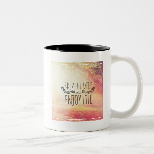 Atmen Sie tief Zweifarbige Tasse (Rechts)
