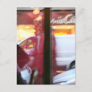 Atmosphère parisienne en mouvement Carte postale