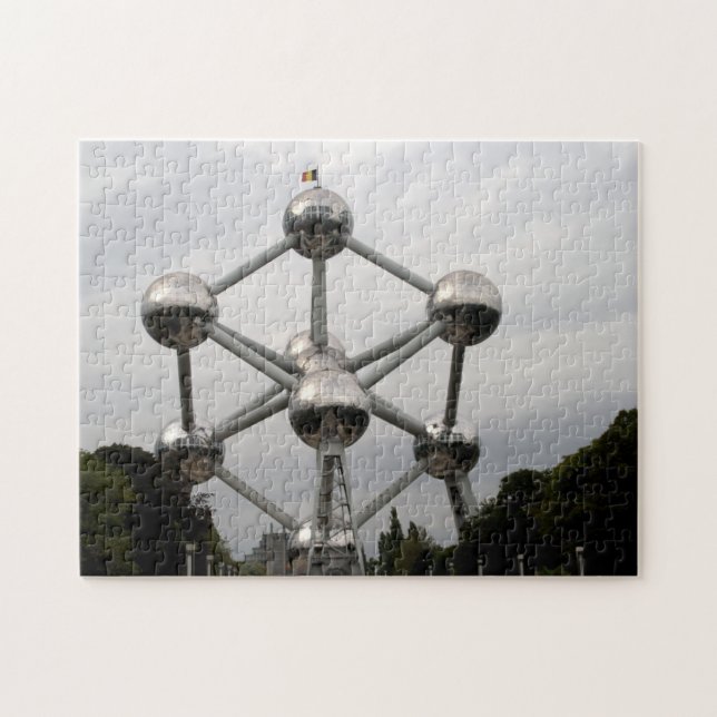 Atomium (Horizontal)