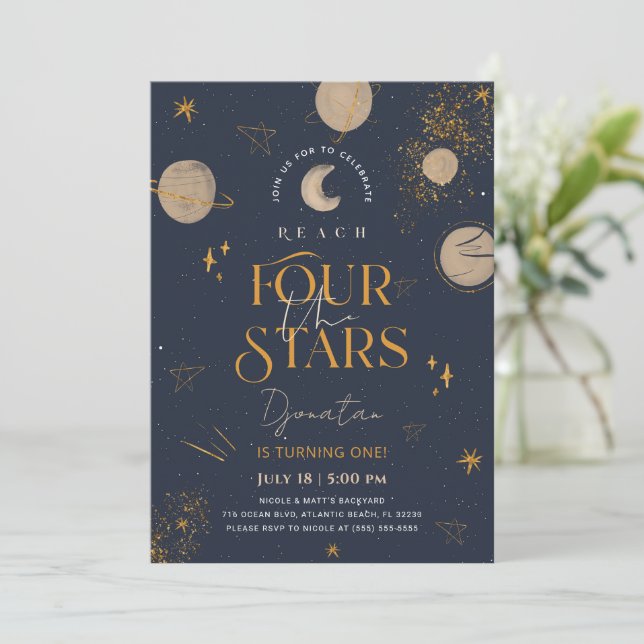 Atteindre Les Étoiles Carte d'invitation Anniversa (Debout devant)