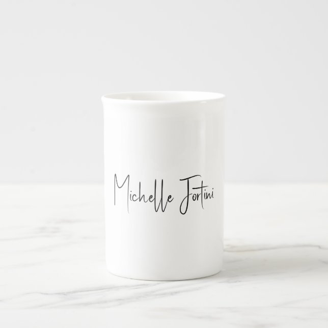 Attraktive Kalligrafie White Moderne Minimalistisc Prozellantasse (Vorderseite)