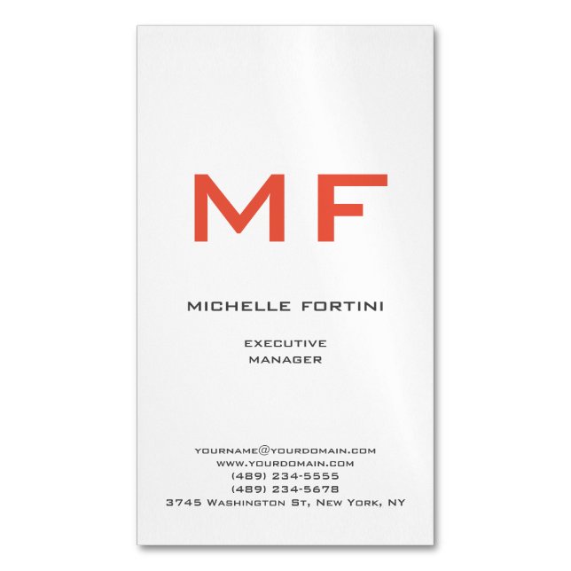 Attraktives Rotes Monogramm Niedlich Minimalistisc Magnetische Visitenkarte (Vorderseite Vertikal)