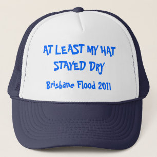 AU MOINS MON CASQUETTE EST RESTÉ SEC, l'inondatio