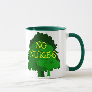 Aucunes armes nucléaires avec la tasse de café