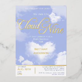Auf Cloud Nine Elegante Script Baby Shower Gold Folieneinladung