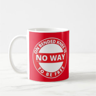 AUF DEM BEGEISTERTEN KNEE IST KEINE MÖGLICHKEIT FR KAFFEETASSE