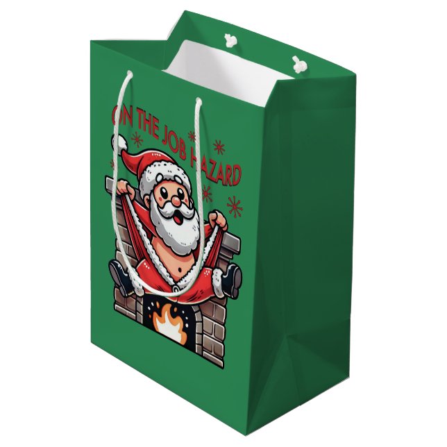 Auf dem Job Hazard Santa on Fire Mittlere Geschenktüte (Rückseite Schrägansicht)