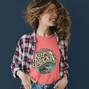 Auf dem Retro-60er-T - Shirt von Truckin behalten
