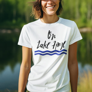 Auf dem See Zeit Bootfahren Wellen T-Shirt