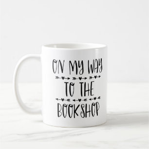 Auf dem Weg zum Buchladen Kaffeetasse