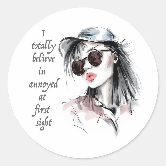 auf den ersten Blick verärgert Runder Aufkleber (Vorderseite)