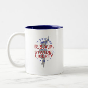 Auf der Freiheitsstatue steht nicht RSVP Zweifarbige Tasse