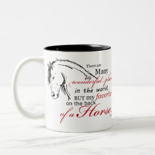 Auf der Rückseite eines Pferdes Zweifarbige Tasse