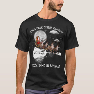 Auf einem dunklen Wüstenweg Cool Wind in meinem Ha T-Shirt