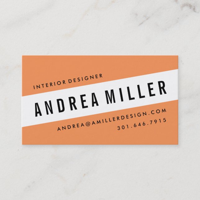 Auf einer Slant mutigen grafischen Visitenkarte (Vorderseite)