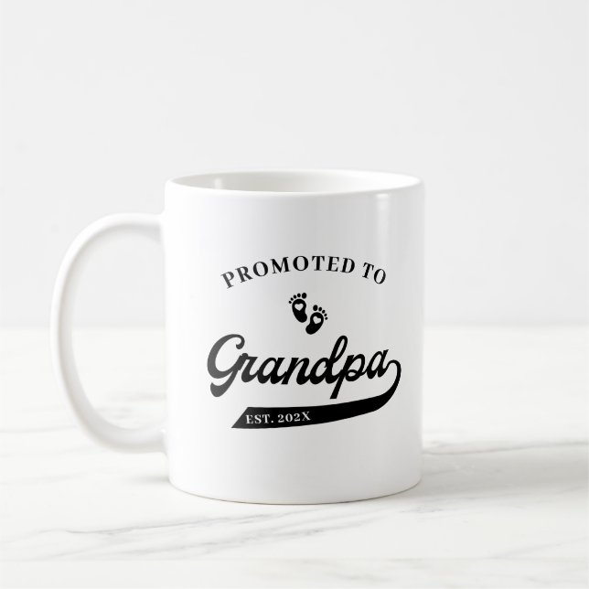 Auf GrandPa Pregnancy Ankündigung Tasse befördert (Links)