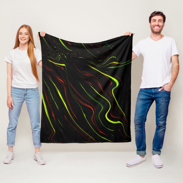 Auf schwarzem Fond zeigen sich die grünen und rote Fleecedecke (Beispiel)