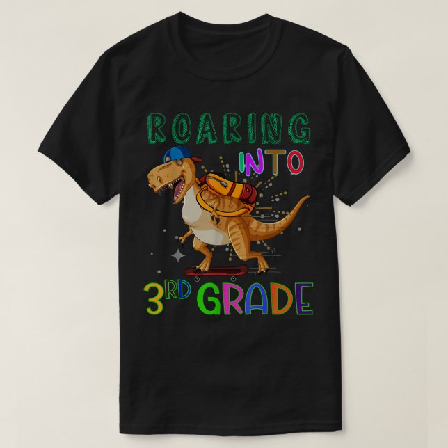 Auf Skaten Dinosaurier der dritten Klasse nach Sc T-Shirt (Design vorne)