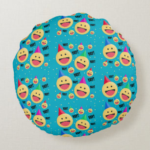 Aufgeregt YAY Emojis in Party Hats Holiday Pos Rundes Kissen