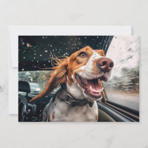 Aufgeregter Hund auf regnerischer Autofahrt Kunstp Karte