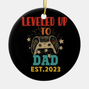 Aufgestiegen zum Dad Est 2023 Lustiger Gamer Erwar Keramik Ornament