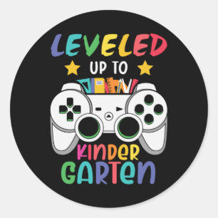 Aufgestiegen zum Kindergarten-Gamer Zurück zur Sch Runder Aufkleber