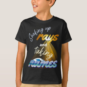 Aufsaugen von Meldungen und Namensaufruf in Sommer T-Shirt