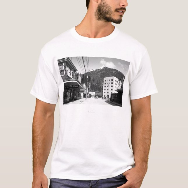 Auftrag-Straße in der Mitte von Ketchikan T-Shirt (Vorderseite)