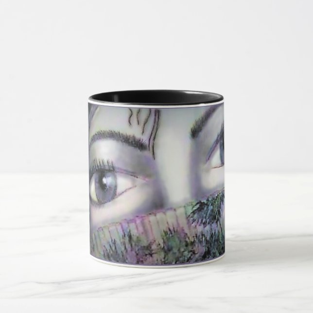 Augen hinter Orientalischer Lüfter Tasse (Zentrum)